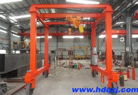 輪胎龍門吊發(fā)電機組負荷太重時，推動機的轉(zhuǎn)數(shù)是不是會減緩?
